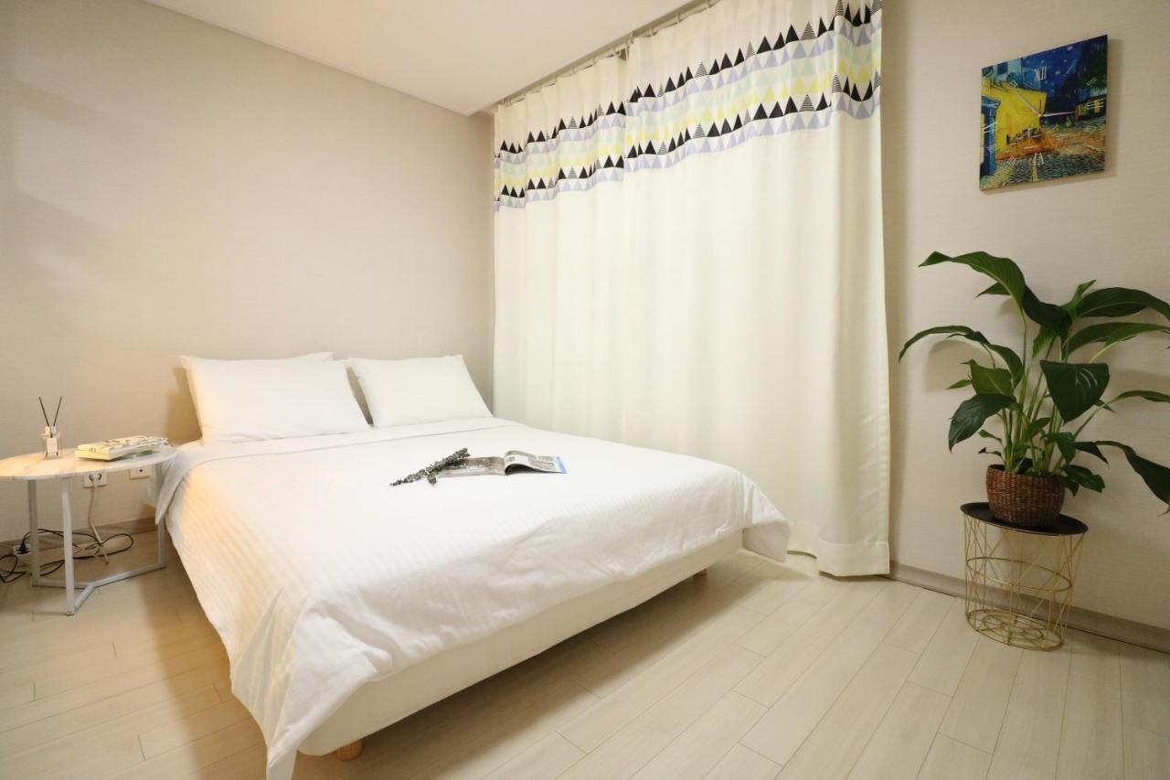 Happy House Appartement Daegu Buitenkant foto